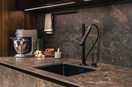 Marble vs. Quartzite Countertops: Which Natural Stone Is Right for Your Indianapolis Kitchen?
